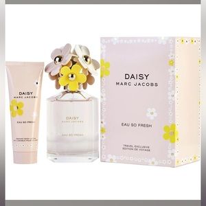 Marc Jacobs Daisy Eau So Fresh Perfume 2 Piece